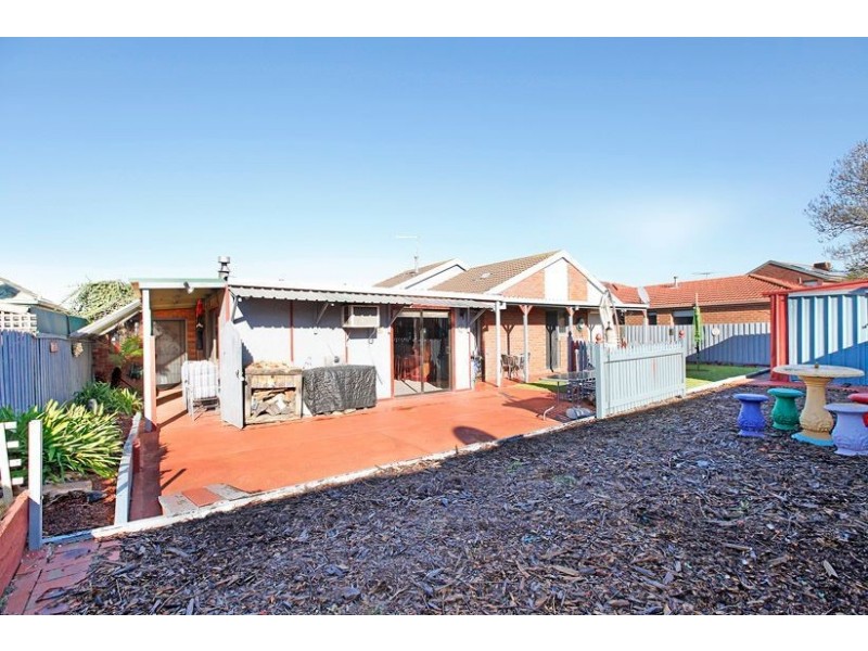 2 Stradella Close, Mill Park VIC 3082