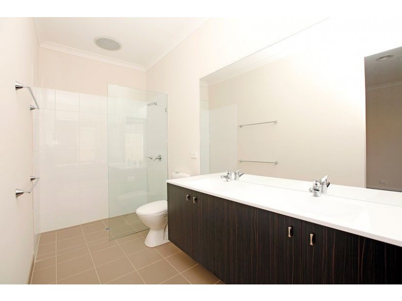 11 Bellerive Road, Epping VIC 3076