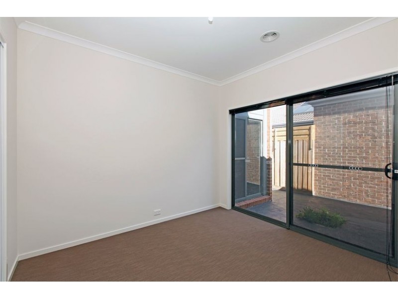 11 Bellerive Road, Epping VIC 3076