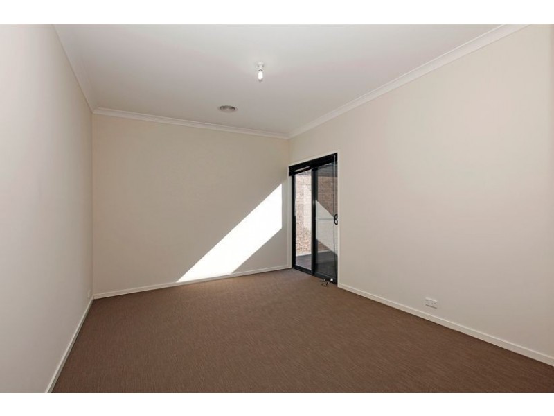 11 Bellerive Road, Epping VIC 3076