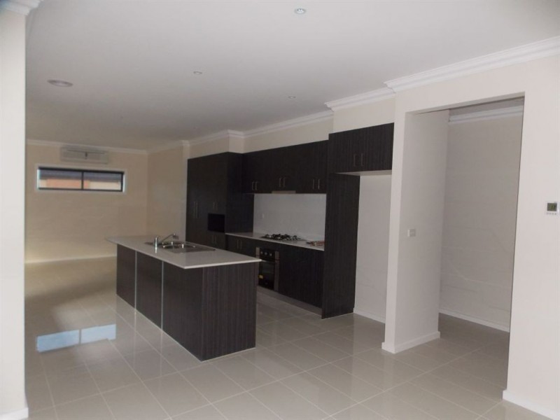 6 Creswick Drive, Wollert VIC 3750