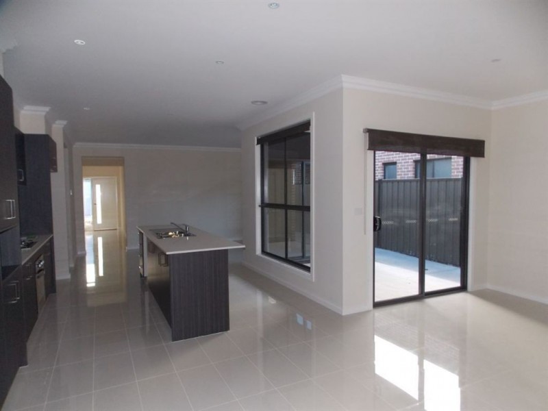 6 Creswick Drive, Wollert VIC 3750