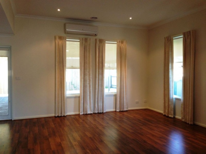 1/39 Old Plenty Road, South Morang VIC 3752