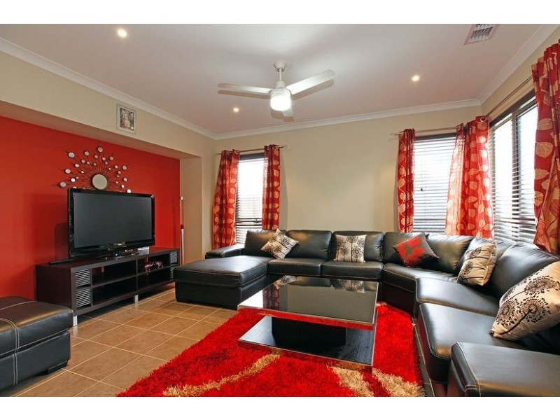 7 Lustre Close, Epping VIC 3076