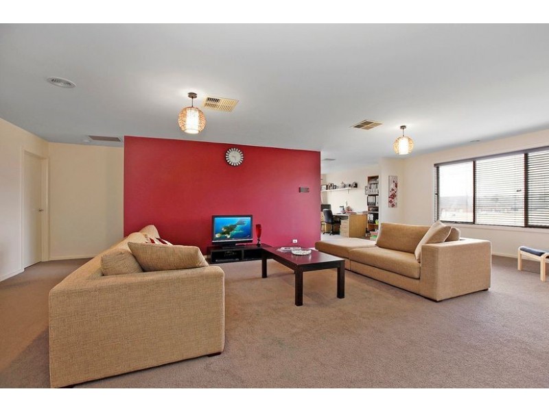 32 Farmhouse Boulevard, Epping VIC 3076