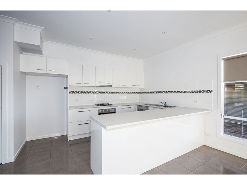 2 Oriano Street, Epping VIC 3076