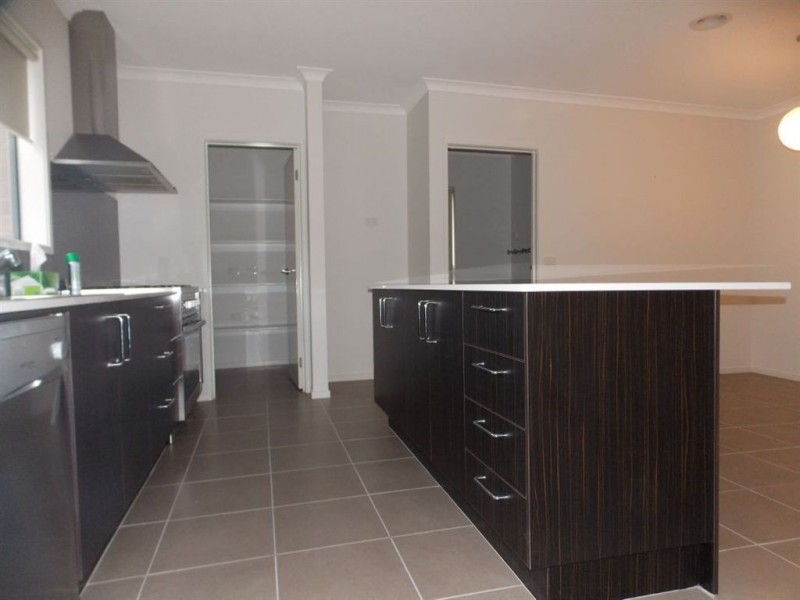 30 Saltlake Boulevard, Epping VIC 3076