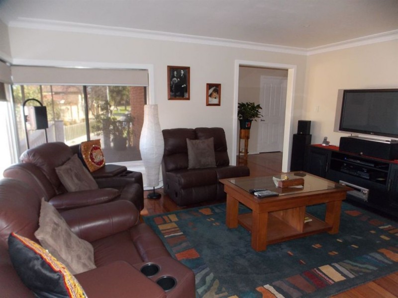 5 Pamela Court, Thomastown VIC 3074