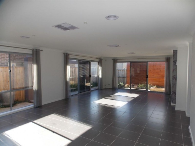 4 Efficient Street, Epping VIC 3076