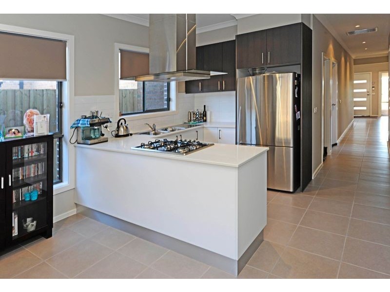 11 Garth Place, Epping VIC 3076