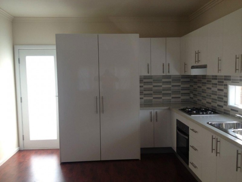 1/5 Pine Street, Thomastown VIC 3074