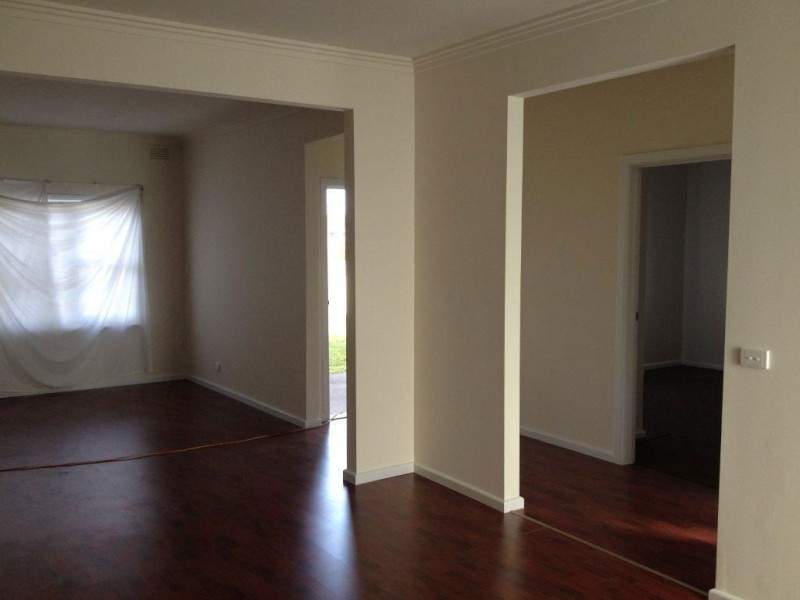 1/5 Pine Street, Thomastown VIC 3074