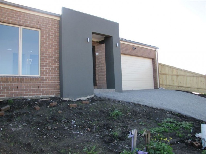 17 De Rossi Boulevard, Epping VIC 3076