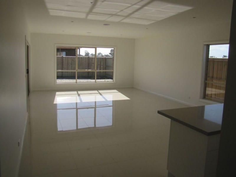 17 De Rossi Boulevard, Epping VIC 3076