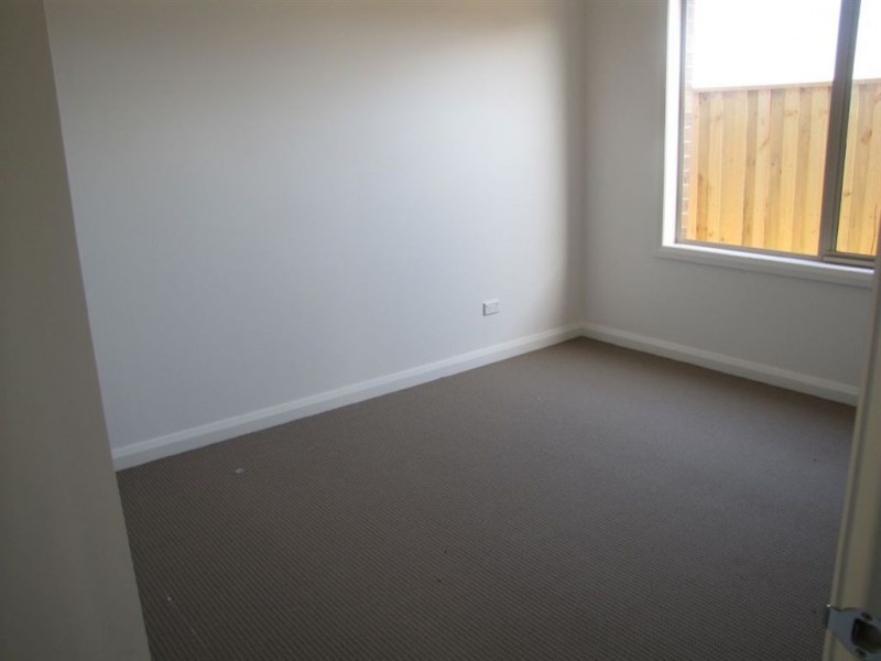 17 De Rossi Boulevard, Epping VIC 3076