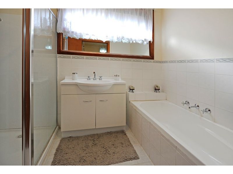 64 Queenscliff Road, Thomastown VIC 3074