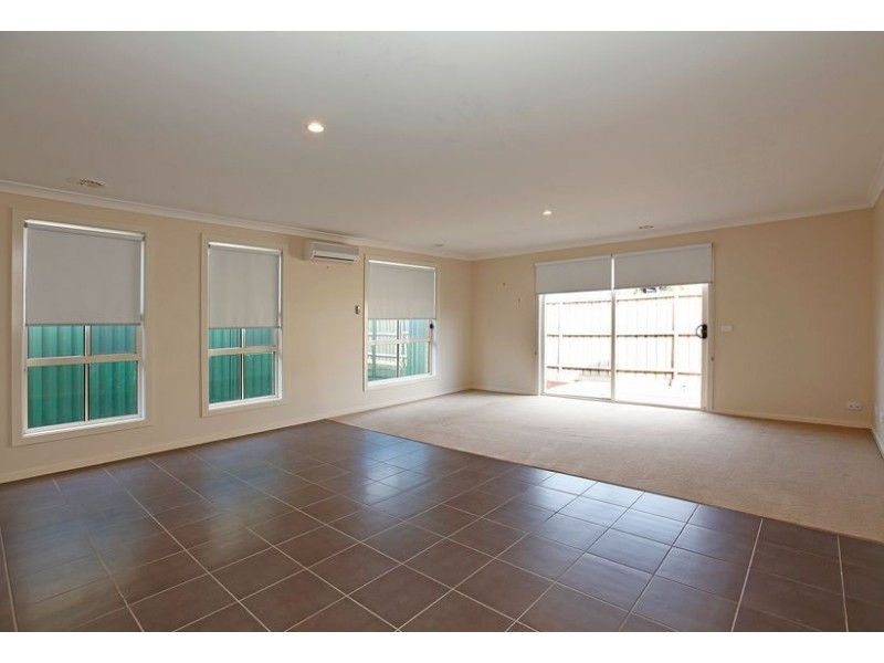 25 Coleridge Way, South Morang VIC 3752