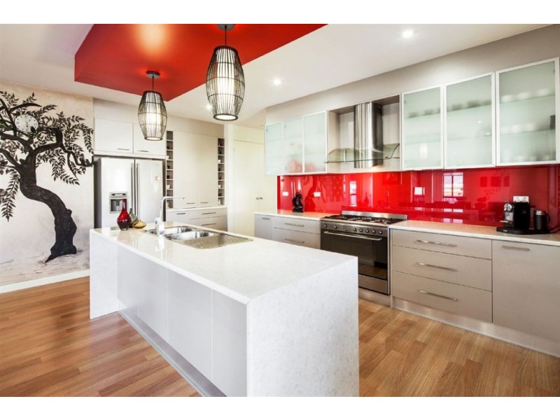 16 Romsey Street, Epping VIC 3076