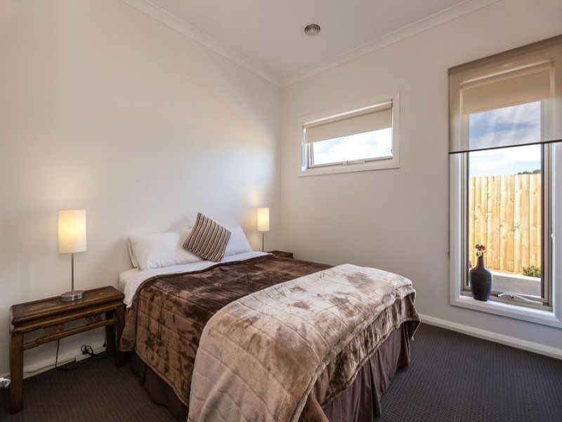 2/25 Edith Street, Epping VIC 3076