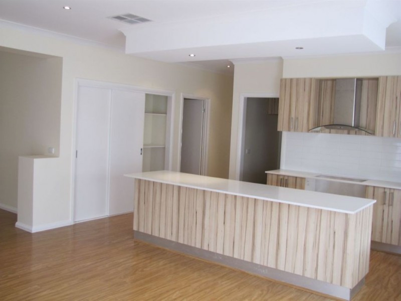 11 Unmack Road, Epping VIC 3076