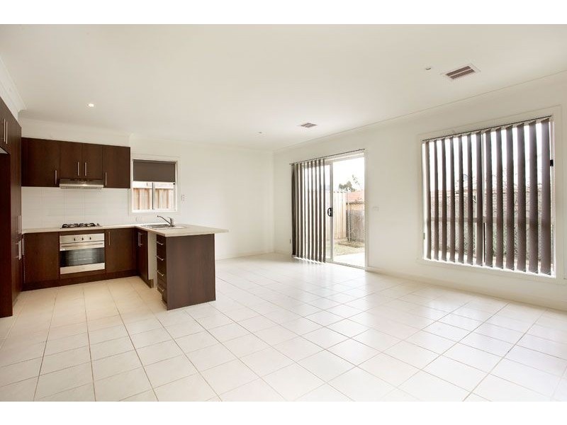 4/309 McDonalds Road, Epping VIC 3076