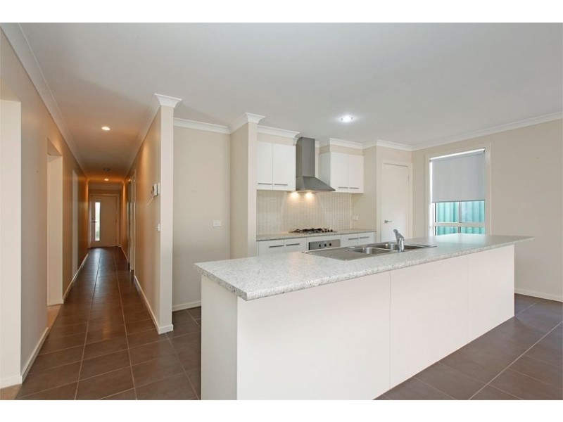 25 Coleridge Way, South Morang VIC 3752