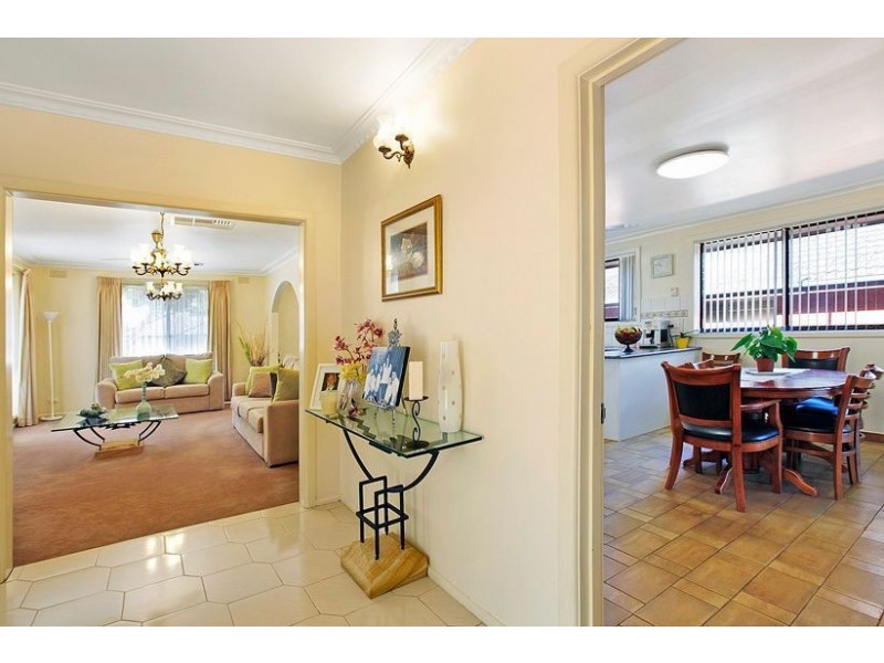 17 Lantana Avenue, Thomastown VIC 3074