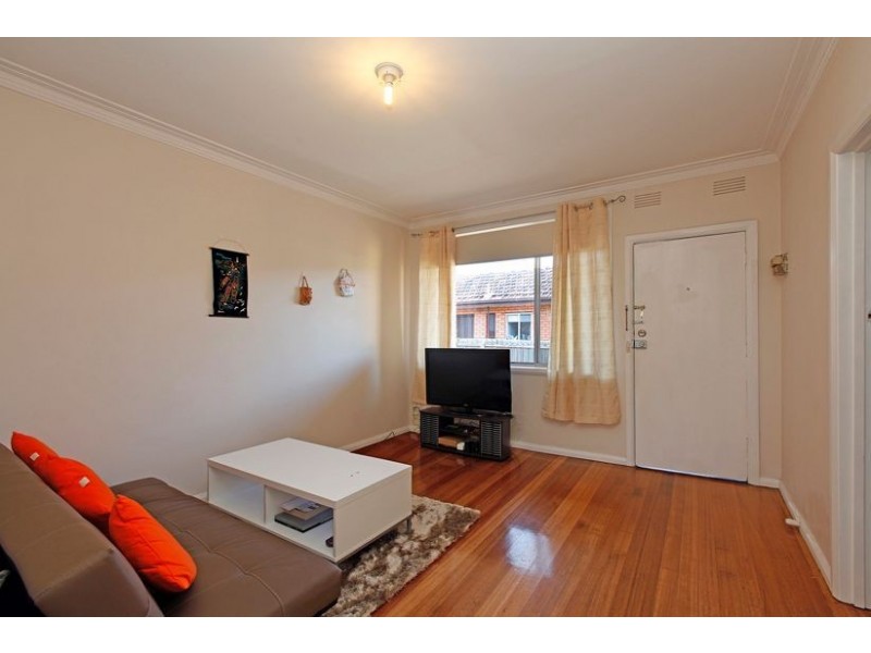 4/27 Allenby Avenue, Reservoir VIC 3073