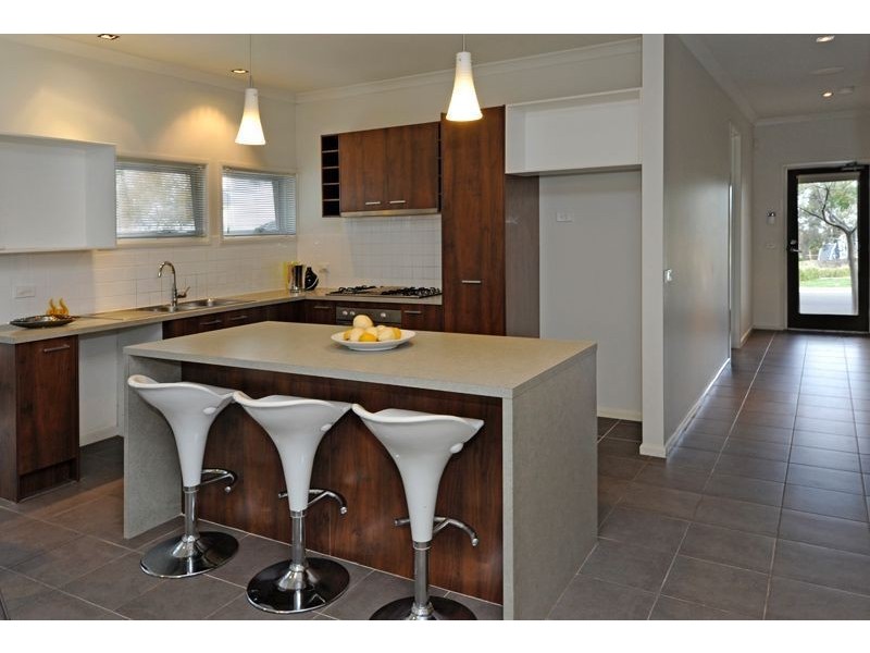 13 McKillop Avenue, Epping VIC 3076