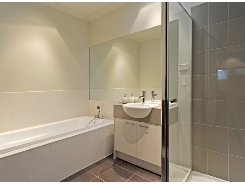 13 McKillop Avenue, Epping VIC 3076