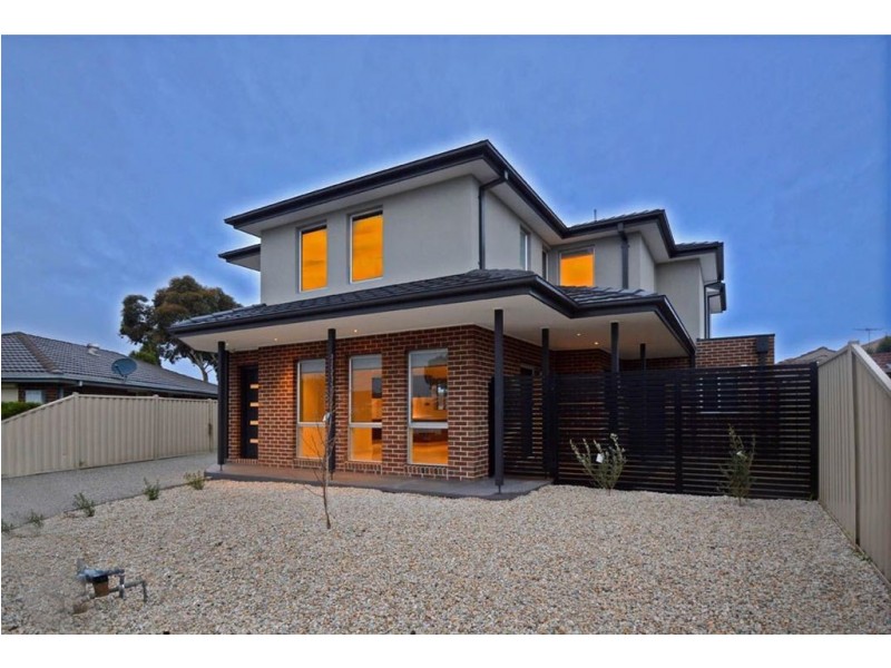 1/11 Portsmouth Place, Epping VIC 3076