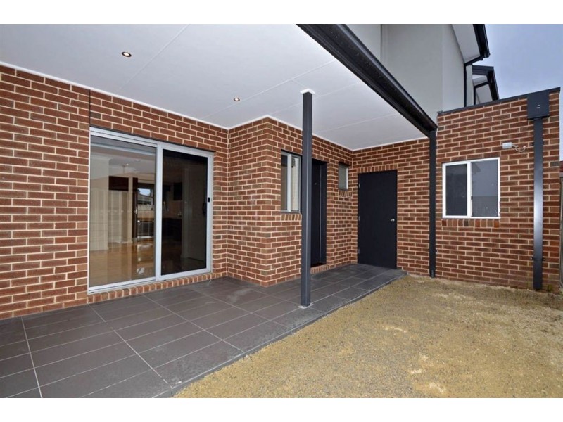 1/11 Portsmouth Place, Epping VIC 3076