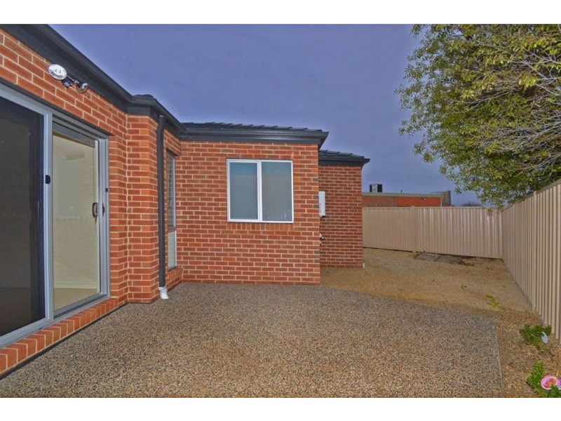 3/11 Portsmouth Place, Epping VIC 3076