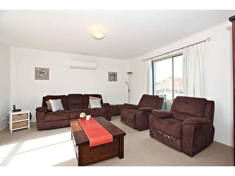 2/2 Heroic Court, Mill Park VIC 3082