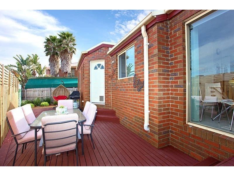 2/2 Heroic Court, Mill Park VIC 3082