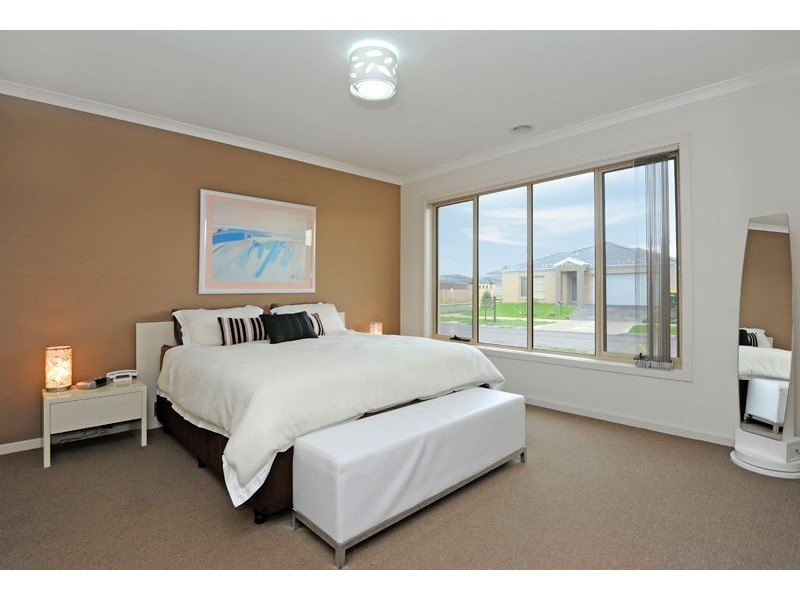 12 Allessi Avenue, Epping VIC 3076