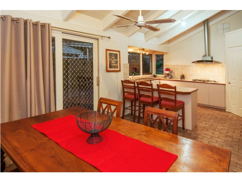 6 Borrowdale Court, Mill Park VIC 3082