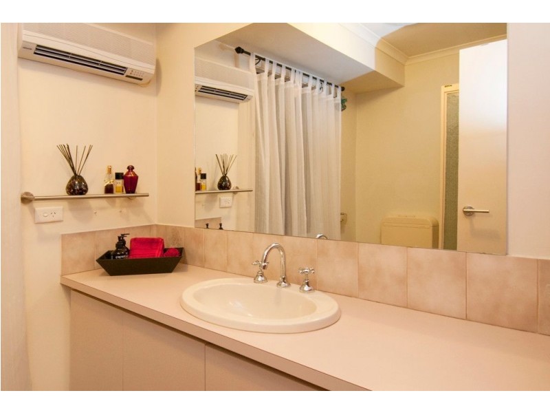 6 Borrowdale Court, Mill Park VIC 3082