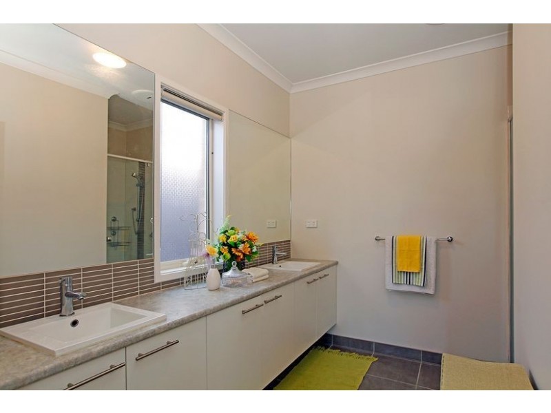 12 Bellerive Road, Epping VIC 3076