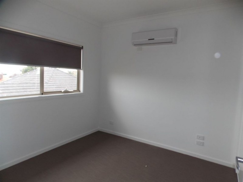 2/27 Cyprus Street, Lalor VIC 3075