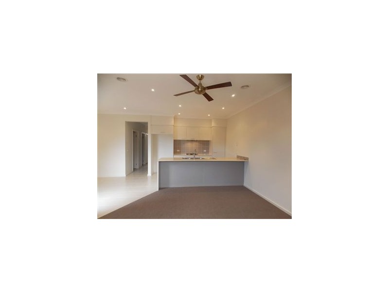 6 Bacchus Drive, Epping VIC 3076