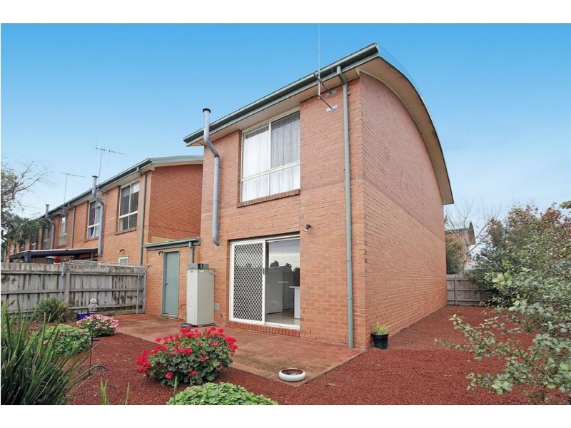 17/83 rufus st, Epping VIC 3076