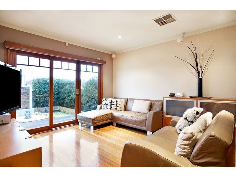 37 The Boulevard, Thomastown VIC 3074