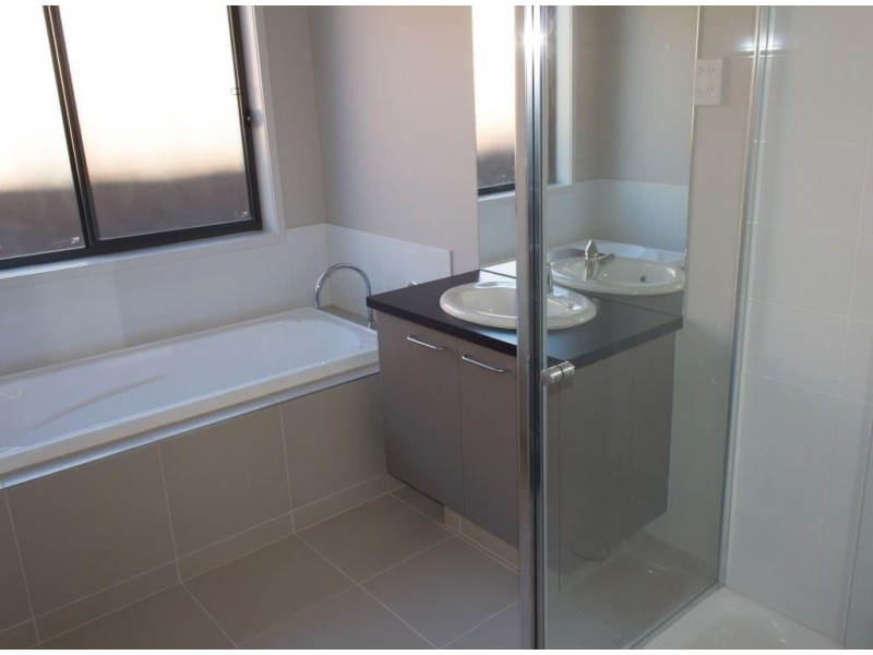 16 Florence Drive, Mernda VIC 3754