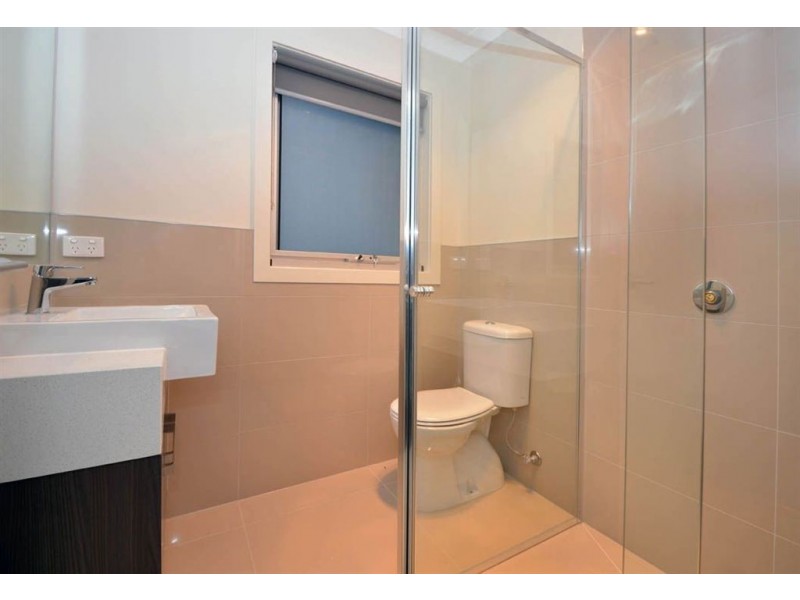 1/11 Portsmouth Place, Epping VIC 3076