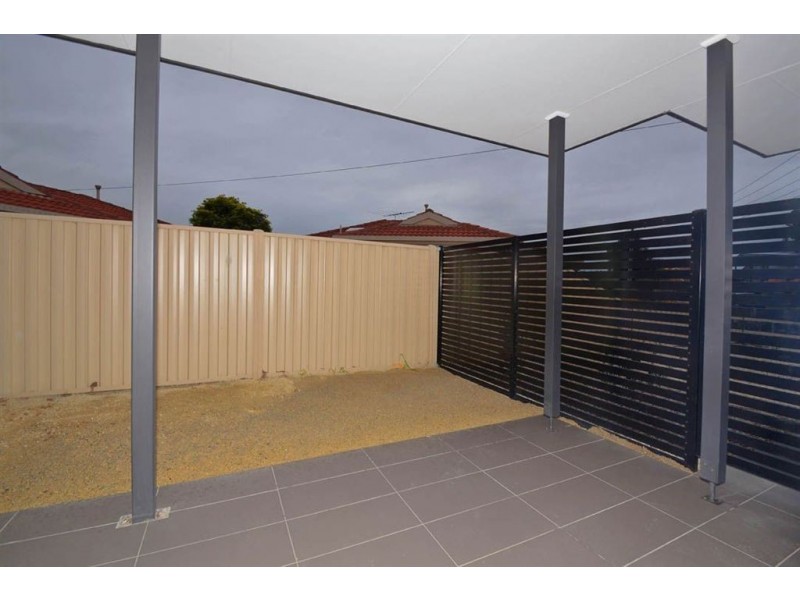 1/11 Portsmouth Place, Epping VIC 3076