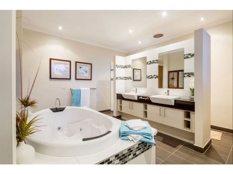 3 Hayston Boulevard, Epping VIC 3076