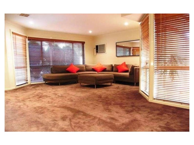 14 Essue Court, Mill Park VIC 3082