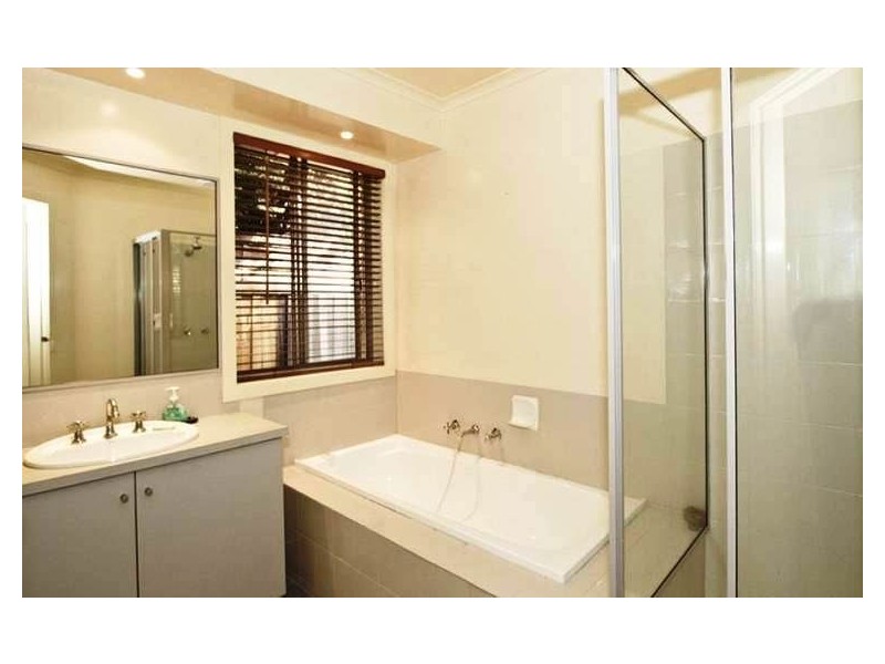 14 Essue Court, Mill Park VIC 3082