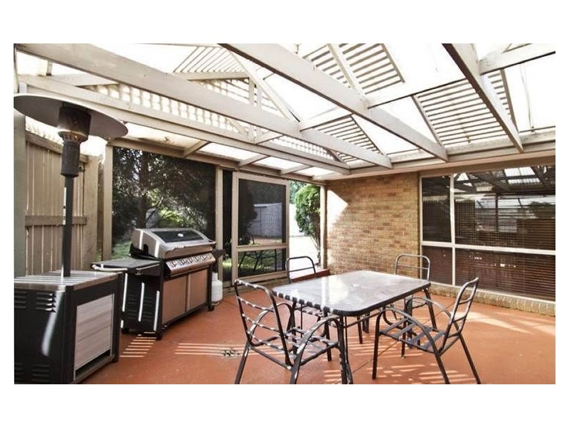 14 Essue Court, Mill Park VIC 3082